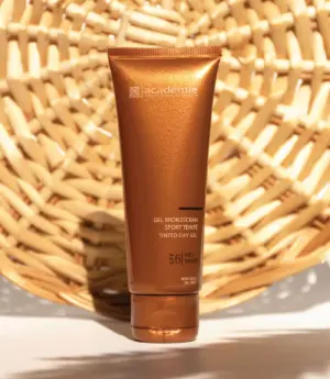 Gel Bronzécran deportivo con color SPF 6